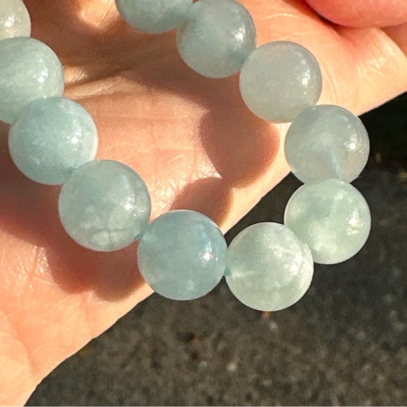 Aquamarine Stone Beads Stretchable Bracelet 10 mm Beads - Picture 12 of 17